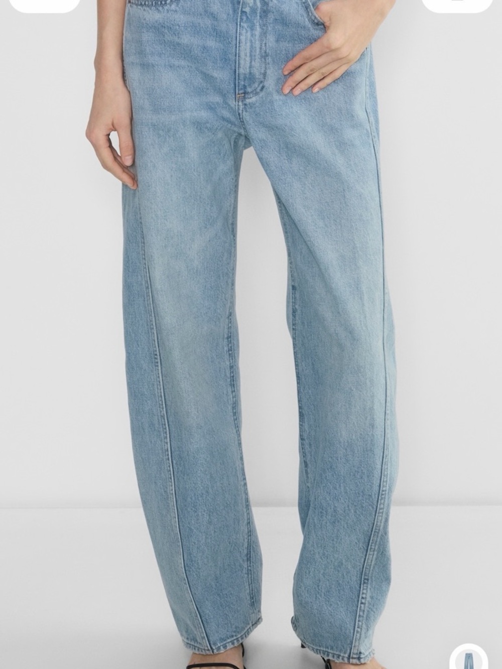 Denim Forum Barrel Leg Jeans - Picture 2 of 4